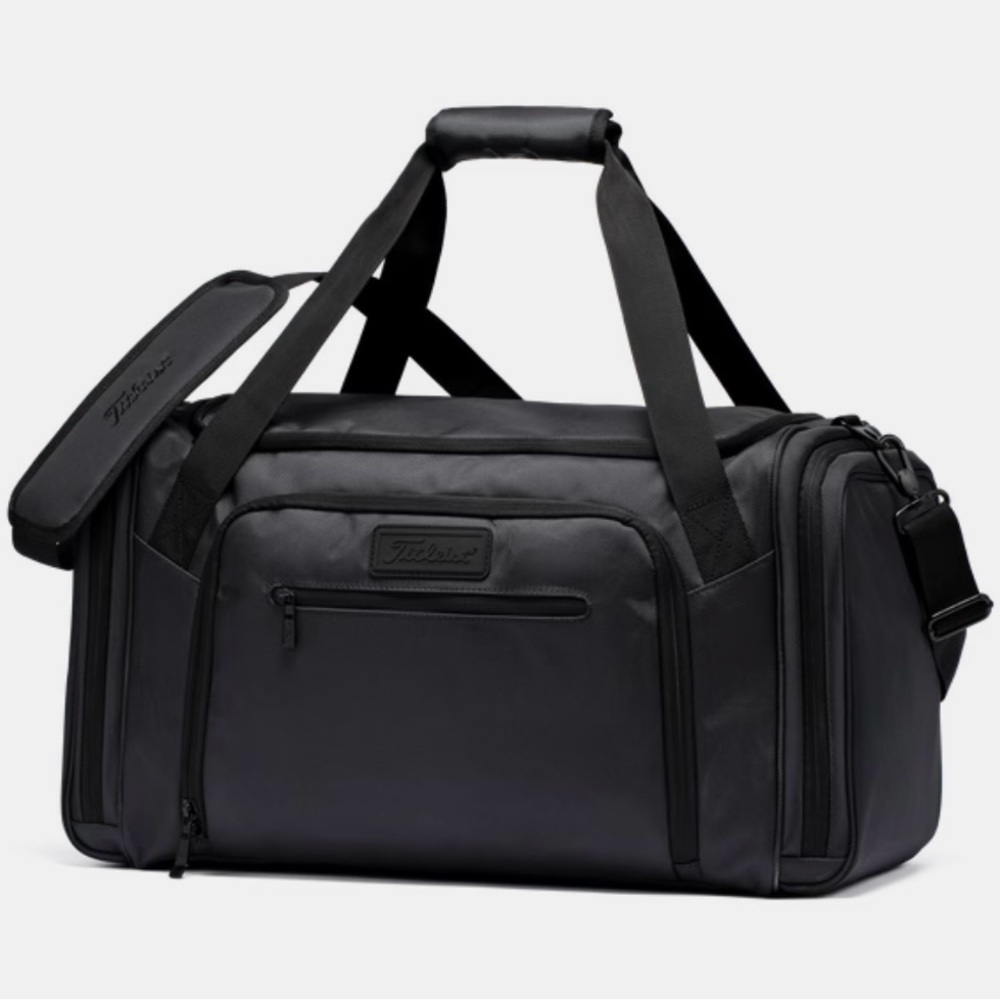 NWT Titleist Travel Gear Players Duffle in Charcoal/Black